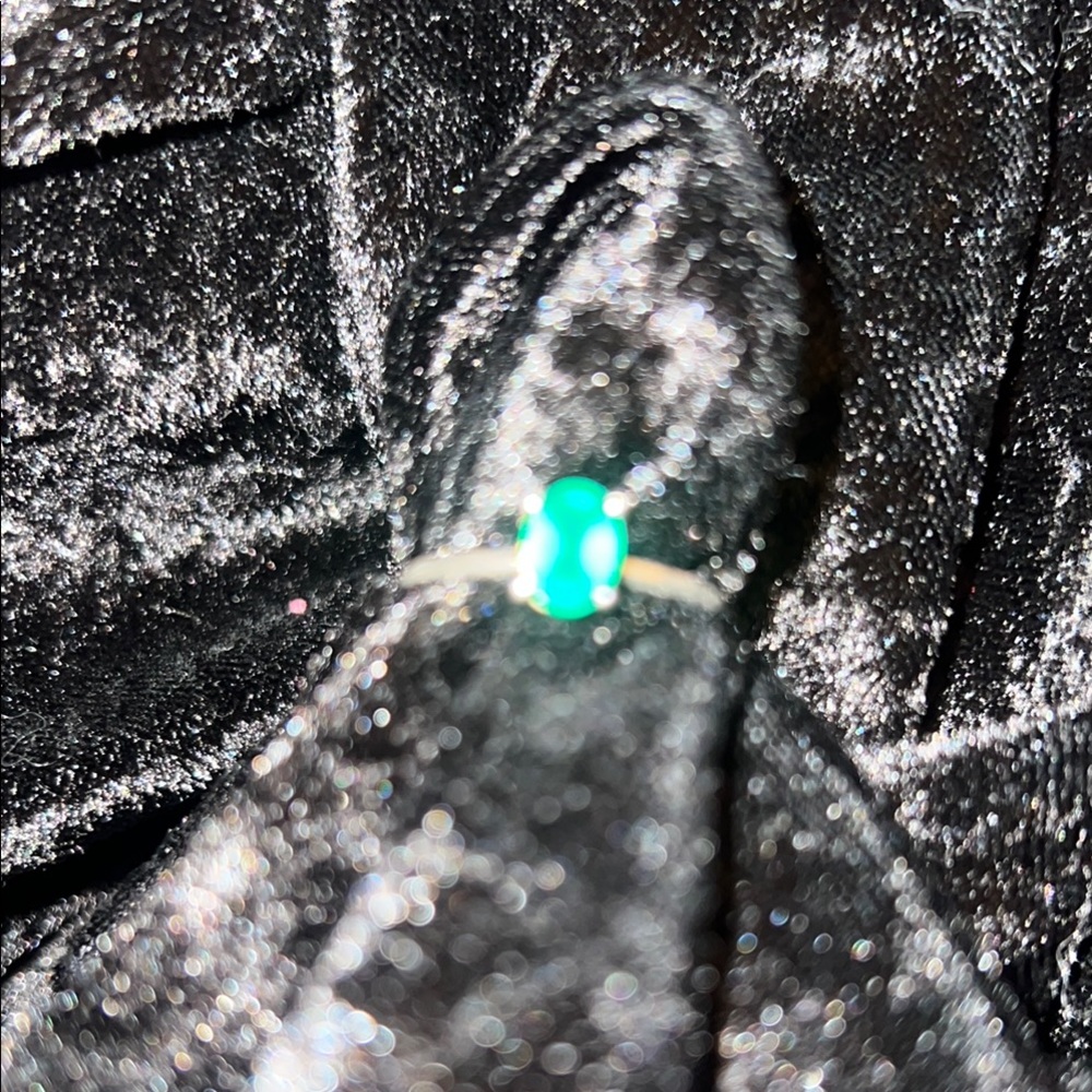 Sterling 925 Silver Ring with Genuine Green Onyx Solitaire Gemstone